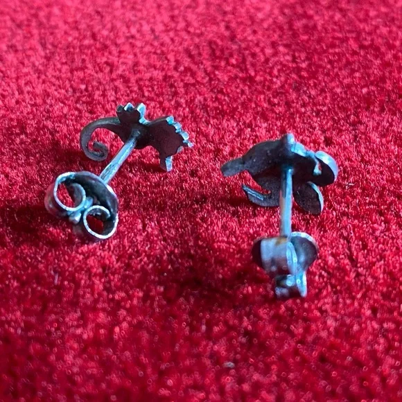 Free w/Purchase! Seahorse/Sea Turtle mismatch earring set Artisan made in Italy - Picture 3 of 3